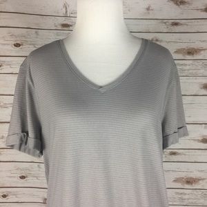 LULUEMON v-neck striped gray short sleeve